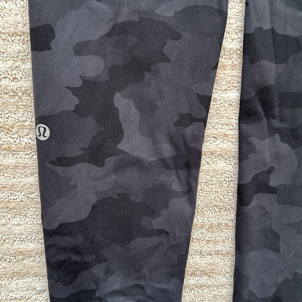 Lululemon Swift Speed High-Rise Tight 28" Heritage 365 Camo Deep Coal Multi - Picture 11 of 16
